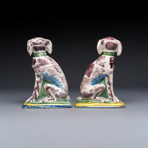 A pair of polychrome Dutch Delft money banks modelled as dogs, 18th C. — photo 4