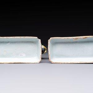 A pair of polychrome Dutch Delft petit feu models of horses with riders, 18th C. — 照片 7