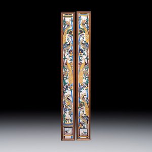 A pair of polychrome Dutch Delft tile murals or 'pillars' with peacocks on columns, 18th C. — photo 1