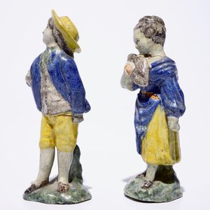A pair of polychrome French faience figures of a young couple, North of France, late 18th C. — photo 3