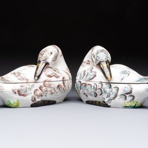 A pair of polychrome Italian faience goose-form tureens and covers, Bassano del Grappa, 19th C. — photo 2