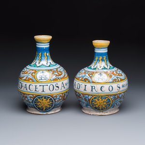 A pair of polychrome monogrammed Italian maiolica pharmacy bottles — photo 2