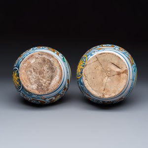 A pair of polychrome monogrammed Italian maiolica pharmacy bottles — photo 7