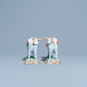 A pair of polychrome petit feu and gilded Dutch Delft models of cows, 1st half 18th C. — 照片 6