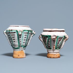 A pair of polychrome Spanish pottery mortars, 16/17th C. — photo 2