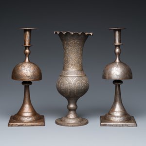 A pair of Qajar damascened candlesticks and a vase, Persia, 19th C. — photo 5