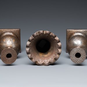 A pair of Qajar damascened candlesticks and a vase, Persia, 19th C. — photo 7