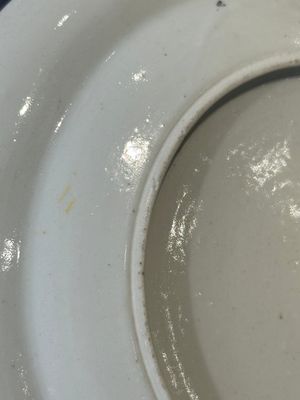 A pair of rare Chinese Canton famille rose armorial plates with the arms of Wight, ca. 1810 — photo 11