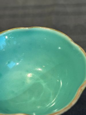 A pair of rare Chinese famille rose lotus-shaped stem cups, Yongzheng — photo 5