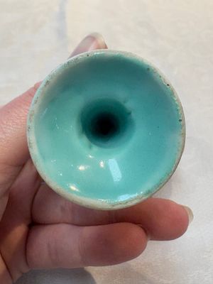 A pair of rare Chinese famille rose lotus-shaped stem cups, Yongzheng — foto 12