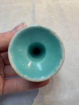 A pair of rare Chinese famille rose lotus-shaped stem cups, Yongzheng — foto 6