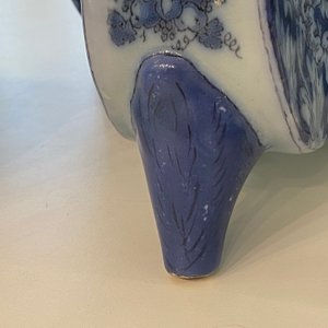 A pair of rare Dutch Delft blue and white candlestick bases, late 17th C. — photo 19