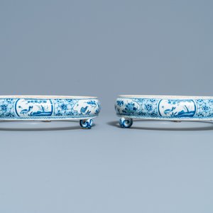 A pair of rare Dutch Delft blue and white plate stands, 18th C. — photo 2