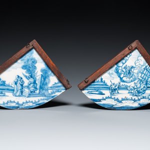 A pair of rare Dutch Delfware blue and white corner or quadrant tiles with biblical scenes, Amsterdam, 1st half 18th C. — photo 2