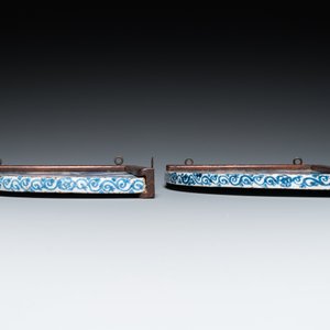 A pair of rare Dutch Delfware blue and white corner or quadrant tiles with biblical scenes, Amsterdam, 1st half 18th C. — photo 4