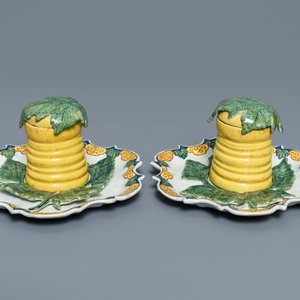 A pair of rare polychrome Dutch Delft honey pots, covers and stands, 18th C. — photo 10