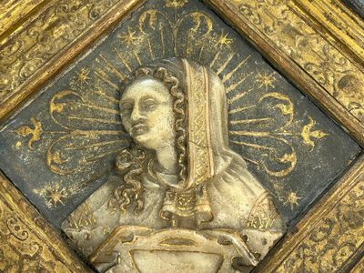A pair of rare rhombus-shaped Malines alabaster portrait carvings, signed Tobias Tissenaken, end of the 16th C. — photo 22