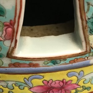 A pair of reticulated Chinese famille rose garden seats, 19th C. — photo 26
