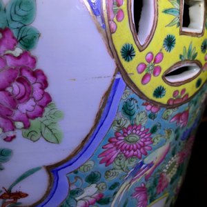 A pair of reticulated Chinese famille rose garden seats, 19th C. — photo 10