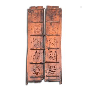 A pair of reticulated wooden doors with geometrical patterns, Northern Africa, 19th C. — photo 5
