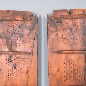 A pair of reticulated wooden doors with geometrical patterns, Northern Africa, 19th C. — photo 9