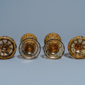 A pair of Russian or Eastern-European gilt copper and glass-inlaid glass goblets and covers, 19th C. — photo 6