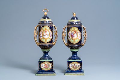 A pair of Sèvres-style vases and covers, prob. Samson, Paris, 19th C.