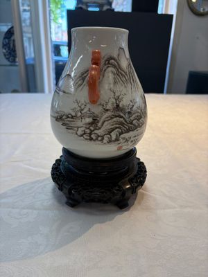 A pair of small Chinese grisaille 'hu' vases with winter landscapes, Qianlong and Tangying marks, Republic — photo 18