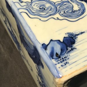 A pair of square Chinese blue and white 'immortals' tea caddies, Wanli — photo 33