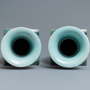 A pair of square Chinese famille noire vases, Kangxi mark, 19th C. — photo 6