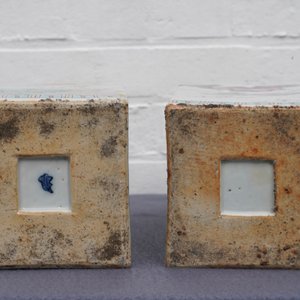 A pair of square Chinese famille rose 'mythical beasts' vases, 19/20th C. — photo 13