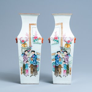 A pair of square Chinese famille rose vases, 19/20th C. — photo 1