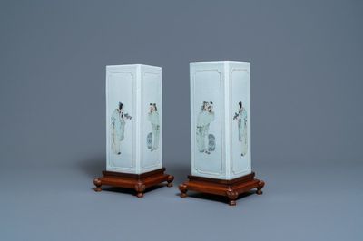 A pair of square Chinese qianjiang cai hat stands, 19/20th C.