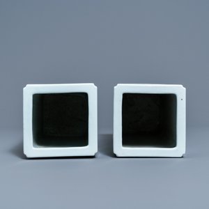 A pair of square Chinese qianjiang cai hat stands, 19/20th C. — photo 7