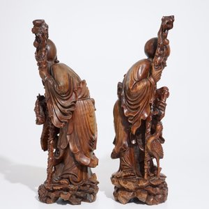 A pair of tall Chinese carved wood figures of immortals, 19/20th C. — photo 4