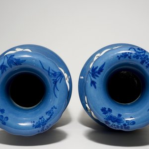 A pair of tall Chinese lavender blue ground vases with auspicious symbols, 19th C. — photo 6