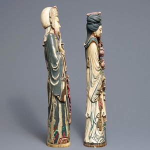 A pair of tall Chinese polychrome ivory figures on wooden bases, 19th C. — 照片 3