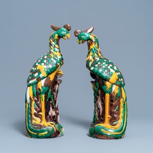 A pair of tall Chinese sancai-glazed models of phoenixes, Republic — photo 3