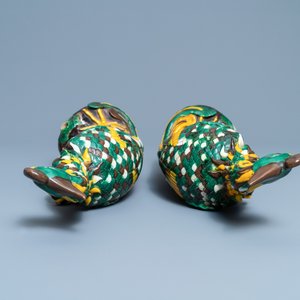 A pair of tall Chinese sancai-glazed models of phoenixes, Republic — photo 7
