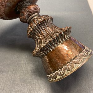 A pair of Tibetan silvered copper alloy altar bowls, 19/20th C. — 照片 17