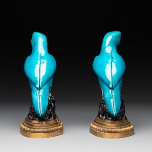 A pair of turquoise- and aubergine-glazed parrots with gilt bronze mounts, Kangxi — photo 4