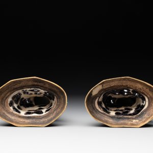 A pair of turquoise- and aubergine-glazed parrots with gilt bronze mounts, Kangxi — photo 7