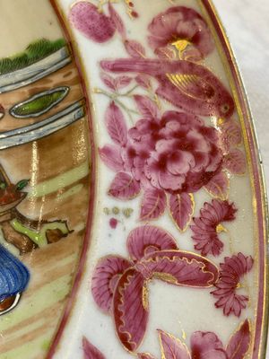 A pair of unusual and fine Chinese Canton famille rose deep dishes, 19th C. — photo 11