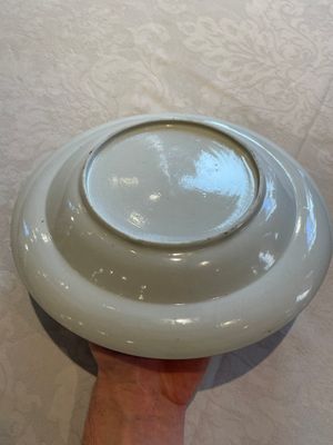 A pair of unusual and fine Chinese Canton famille rose deep dishes, 19th C. — photo 12