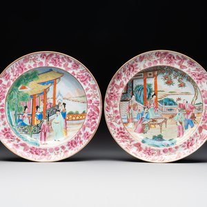 A pair of unusual and fine Chinese Canton famille rose deep dishes, 19th C. — photo 1