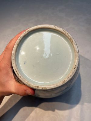A pair of unusual Japanese Arita blue and white 'Unfinished' vases, Edo, 17/18th C. — photo 11