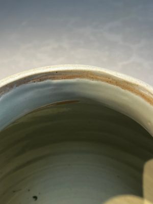 A pair of unusual Japanese Arita blue and white 'Unfinished' vases, Edo, 17/18th C. — photo 10