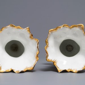 A pair of vases with applied floral design, Jacob Petit, Paris, 19th C. — 照片 5
