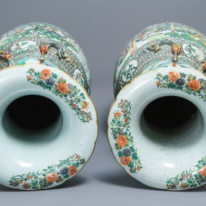 A pair of very large Chinese famille verte vases with fine narrative design, 19th C. — photo 6