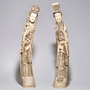 A pair of very large Chinese ivory figures of an emperor and his wife, 19th C. — photo 1